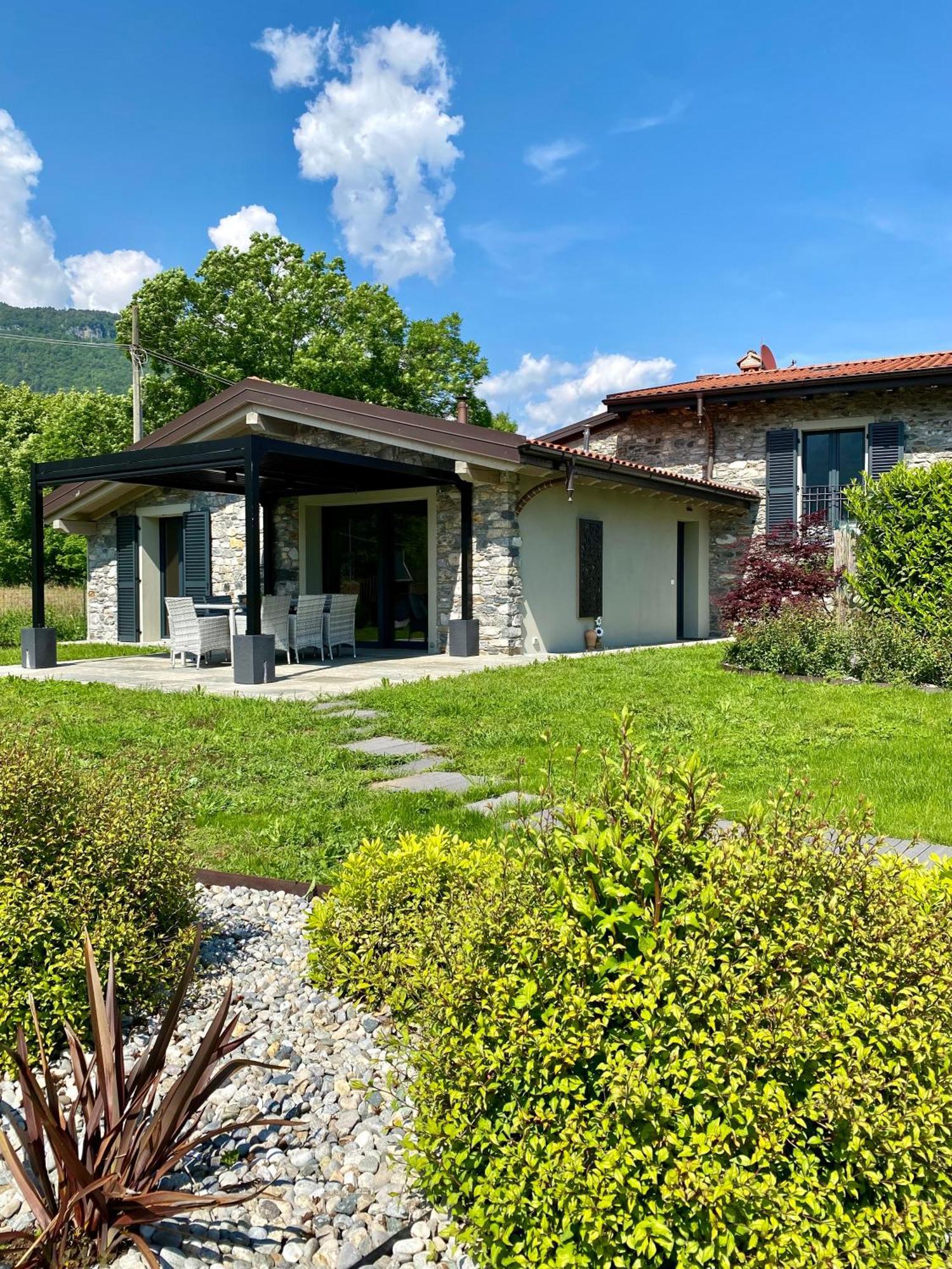 Villa Larius Gravedona Ngoại thất bức ảnh